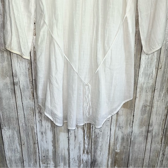 Odille White Ruffle Blouse - Picture 3 of 7